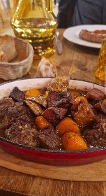 Léonie, Cuisine Aveyronnaise (groupes), Relais Millau Larzac