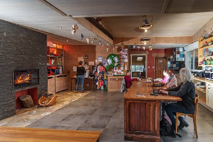 Les Etablies, Les Etablies