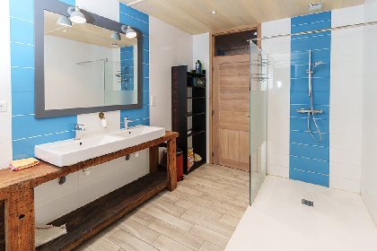 Les Etablies, Les Etablies