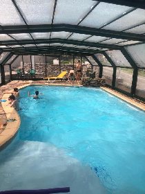 Piscine à 200 mètres, Aux Berges de Pareloup