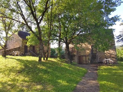 Village Nature de Mergieux : meublé Le Cros, Bienvenue en transition