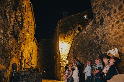 Visite nocturne de St-Jean d'Alcas, OFFICE DE TOURISME LARZAC VALLEES