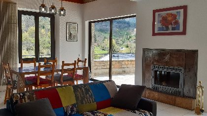 COIN REPAS AVEC ACCES TERRASSE, La Cazelle