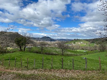 Vue sur le château de Calmont d'Olt, Gîte n°1