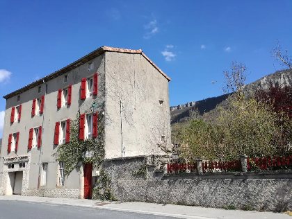 Les Volets Rouges , ROQUEFORT TOURISME