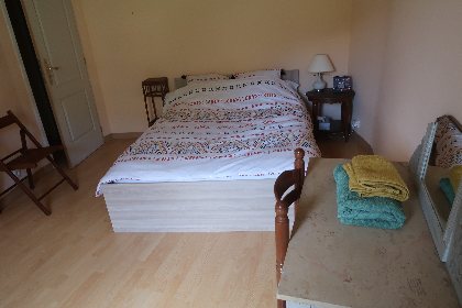 Les Volets Rouges , ROQUEFORT TOURISME