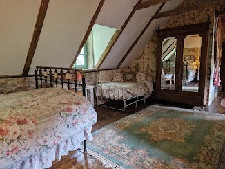 Providence, Le studio d'Espalion