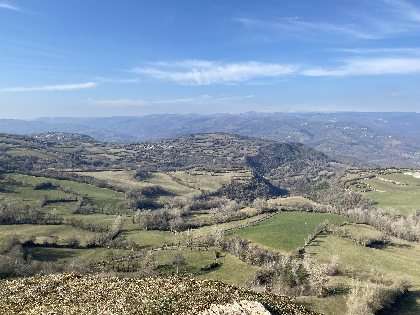 Vue sur la vallée, L'Oustal d'Alteyrac