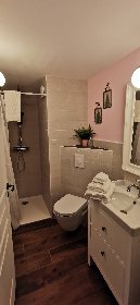 À mi chemin-Marcillac-vallon-gîte-appartement-location-vacances-salle de bain, Nicolas LACOMBE 