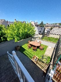 La terrasse vue depuis la cuisine, Le Caladou