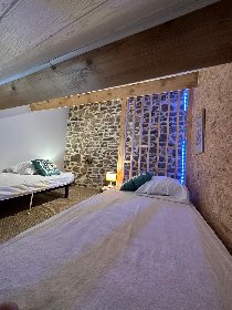 La maison du 146 chambre 2 : 2 lits en 90, OFFICE DE TOURISME DE PARELOUP LEVEZOU