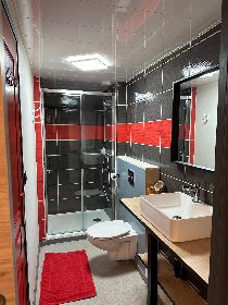 La maison du 146 salle d'eau et wc, OFFICE DE TOURISME DE PARELOUP LEVEZOU