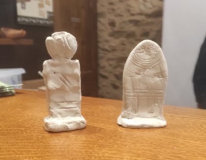 Atelier statues menhir aux Moulins de Roupeyrac , OFFICE DE TOURISME DU REQUISTANAIS