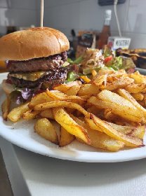 La taverne , OFFICE DE TOURISME DU PLATEAU DE MONTBAZENS