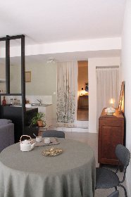 Coin repas, La Maison