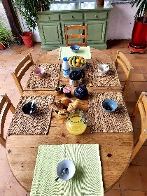 Les volets rouges , Office de Tourisme des Causses à l'Aubrac