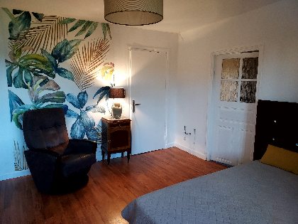 Les volets rouges , Office de Tourisme des Causses à l'Aubrac