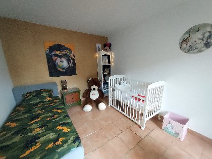 Les volets rouges , Office de Tourisme des Causses à l'Aubrac