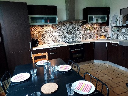 Les volets rouges , Office de Tourisme des Causses à l'Aubrac