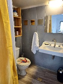 Les volets rouges , Office de Tourisme des Causses à l'Aubrac