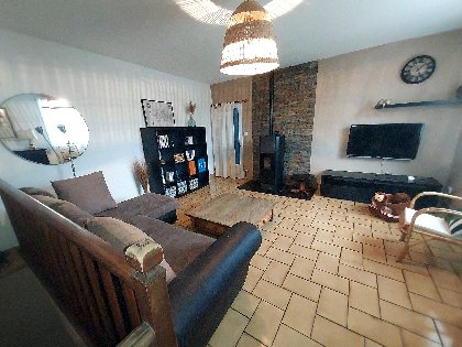 Les volets rouges , Office de Tourisme des Causses à l'Aubrac