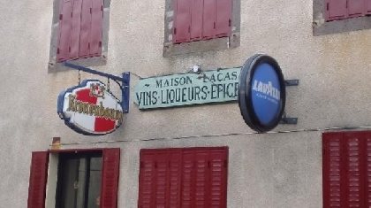 Café - Restaurant Lacas, Office de Tourisme en Aubrac